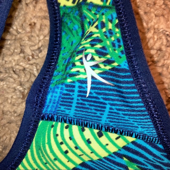 Danskin Reversible Sports Bra - Picture 5 of 5